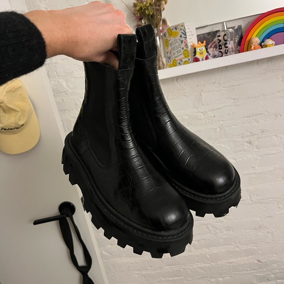 Simon Miller Leather Chelsea Boots - Picture 3 of 12